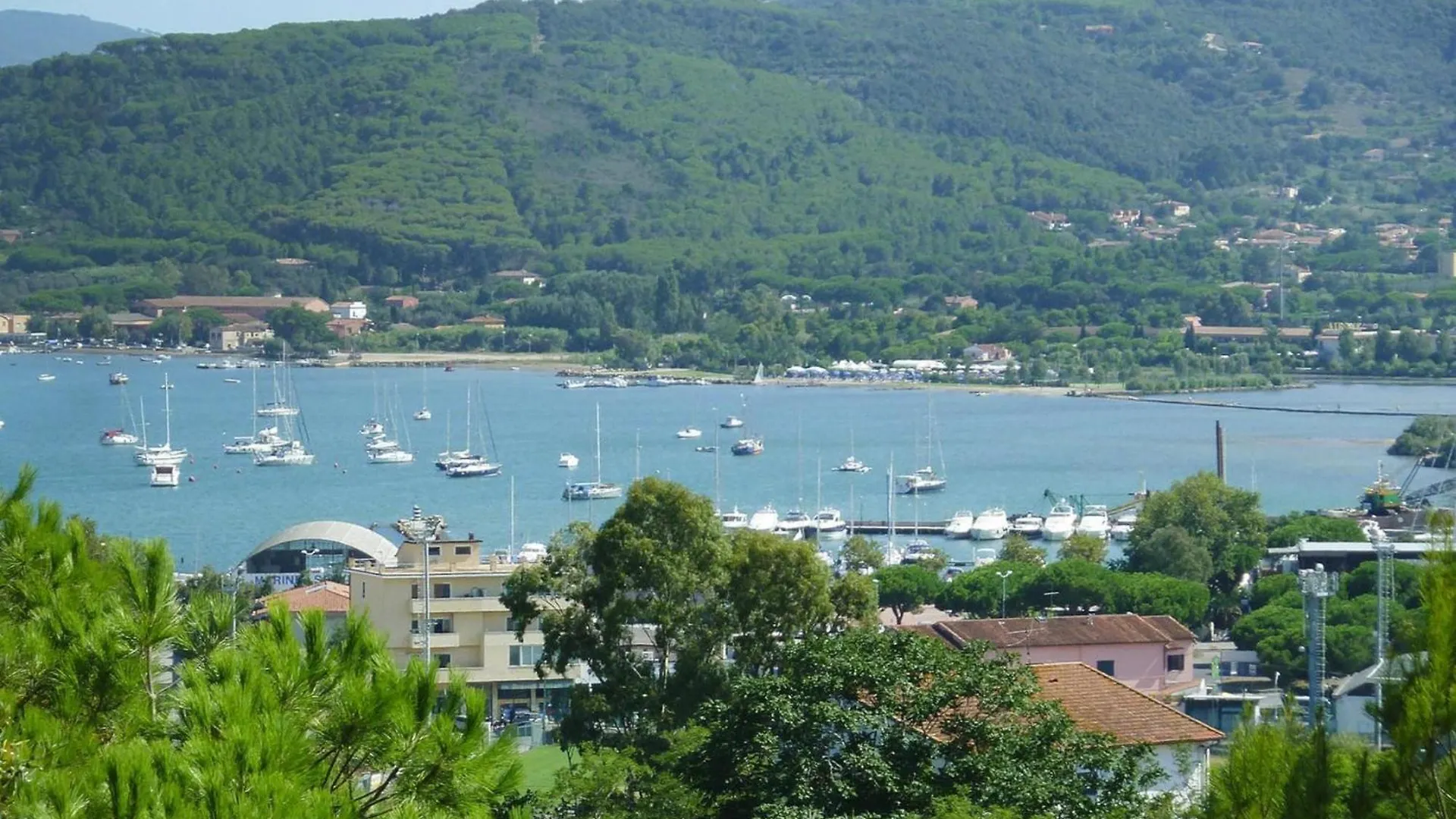 Apartment In Capoliveri Near Sea Beach
