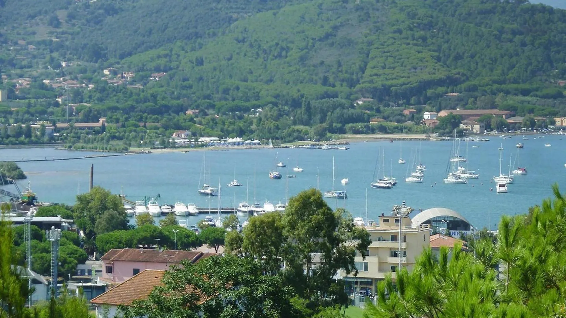 Apartment In Capoliveri Near Sea Beach