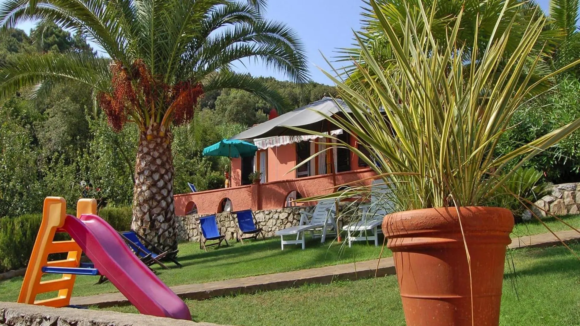 Apartment In Capoliveri Near Sea Beach