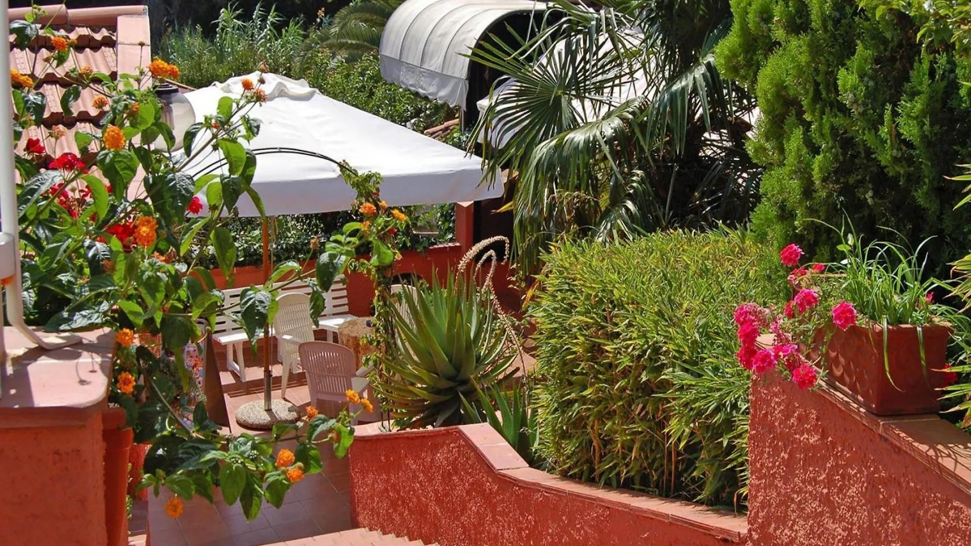 Apartment In Capoliveri Near Sea Beach